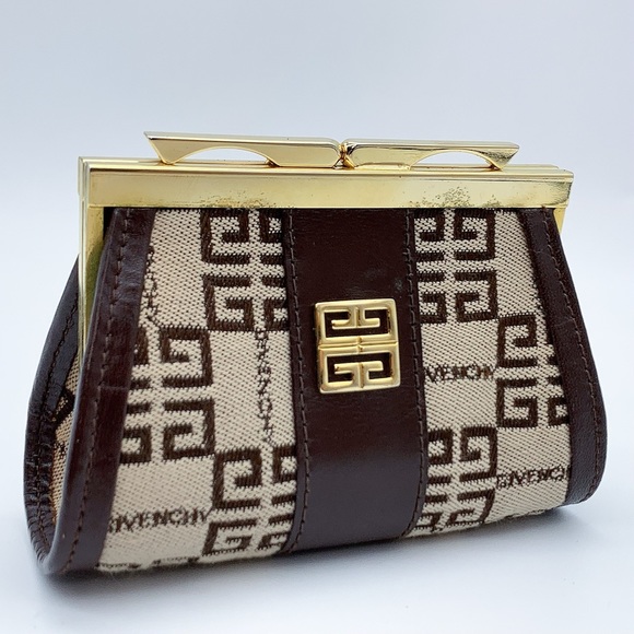 GIVENCHY Change Purse Wallet - Picture 4 of 7